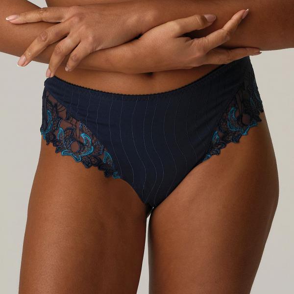 PrimaDonna Deauville luxury thong, color velvet blue