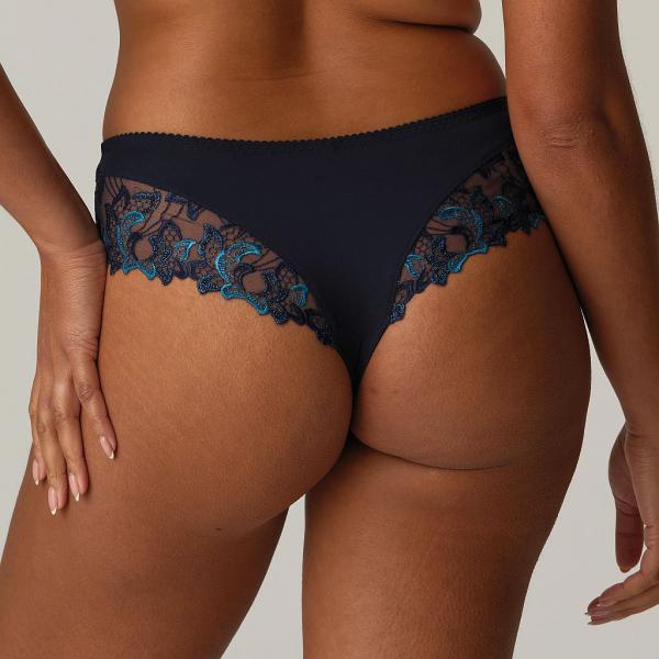 PrimaDonna Deauville luxury thong, color velvet blue